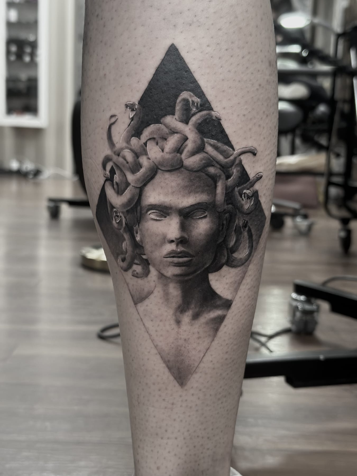 Medusa, Black & Grey